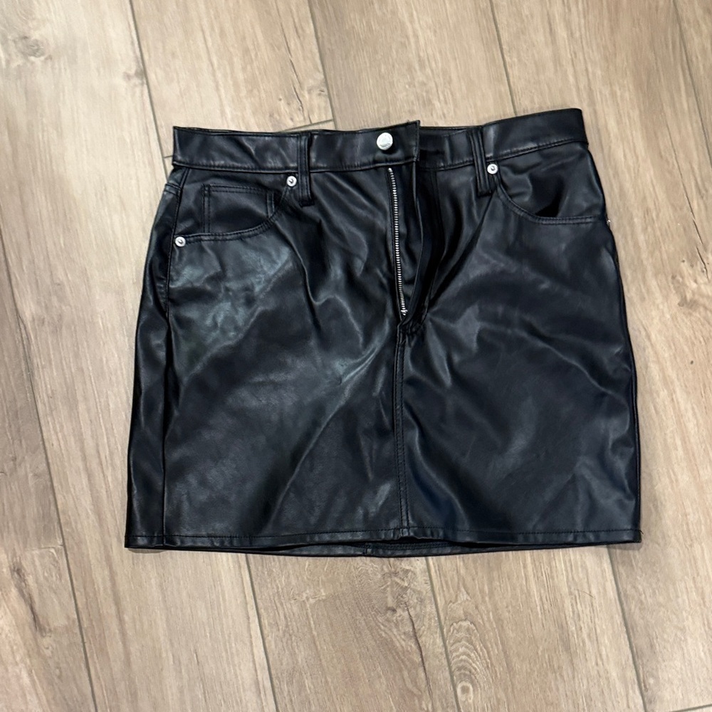 NWOT Universal Thread Black Faux Leather Mini Skirt